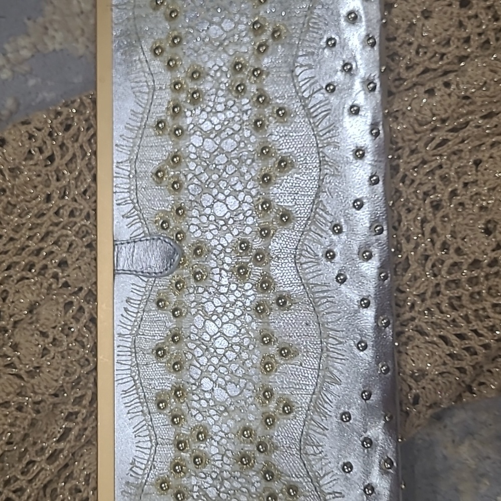 Handbag - Picture 6 of 7